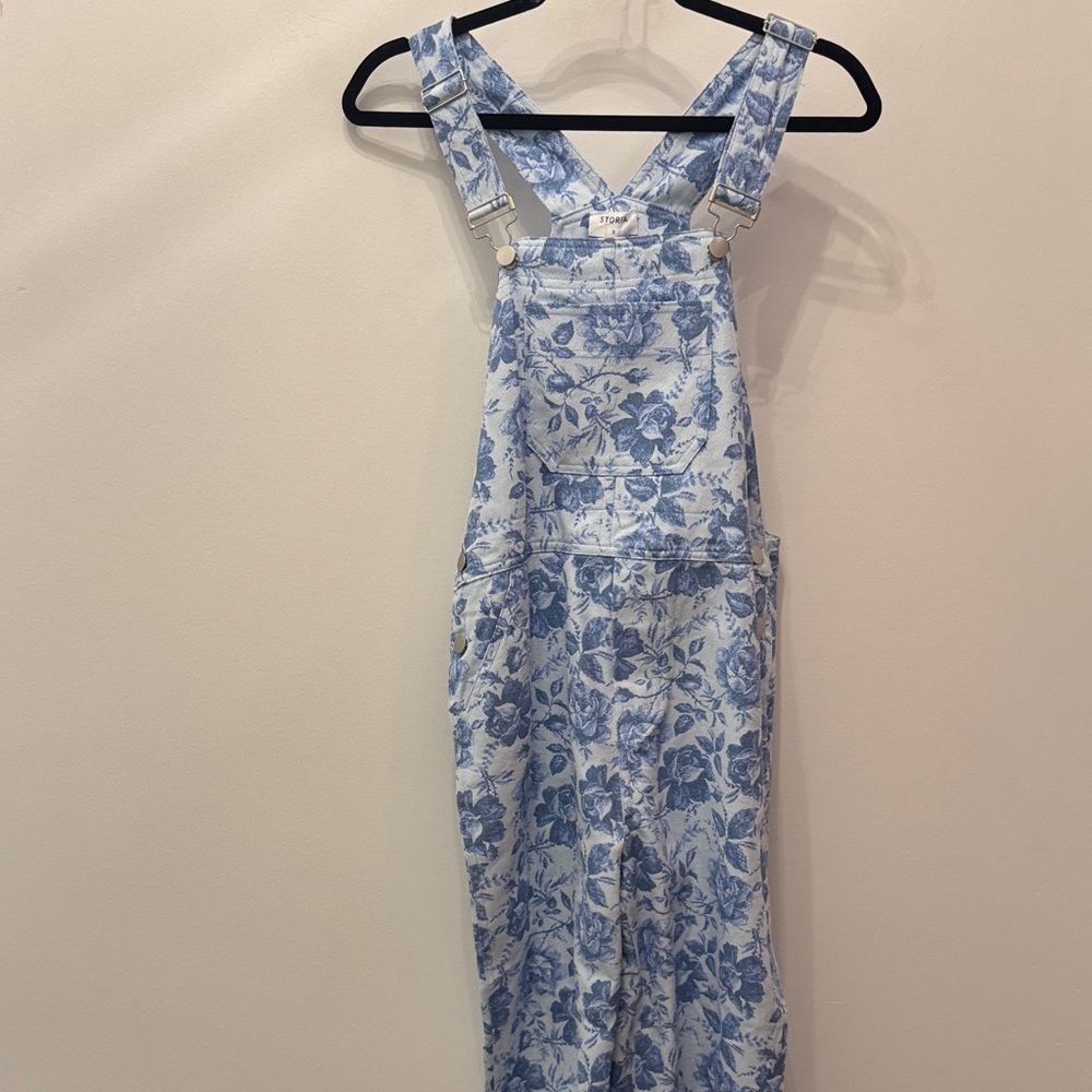 Storia Blue and White Floral Overalls